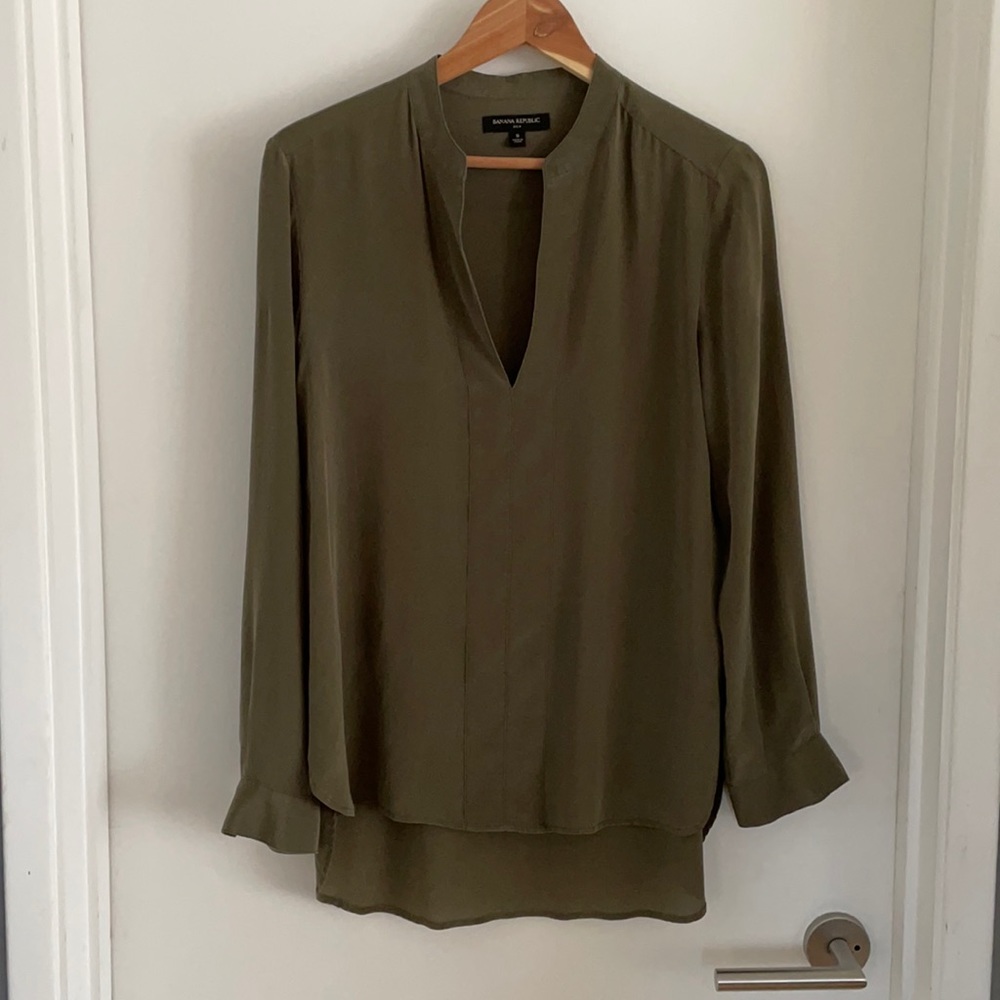Banana Republic Silk Blouse-S